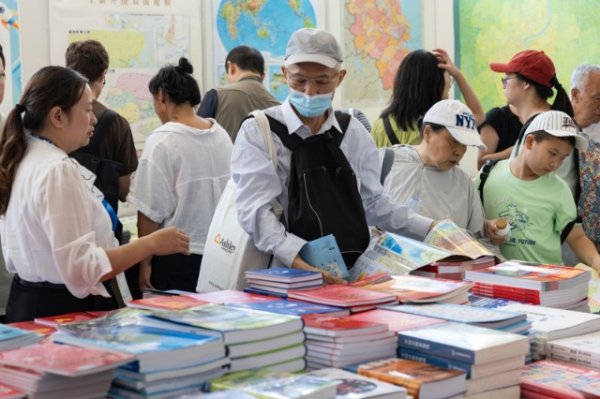 股票配资开户费用 “AI味”尤其在学术领域引发伦理争议，AIGC技术对中国出版业影响几何
